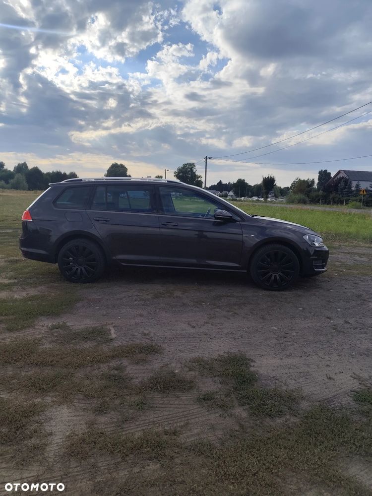 Volkswagen Golf 1.2 TSI BlueMotion Technology Lounge - 4