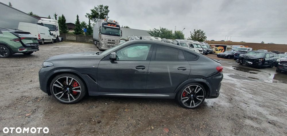 BMW i4 - 13