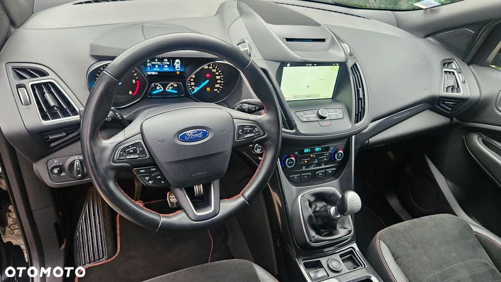 Ford Kuga 2.0 TDCi 2x4 ST-Line - 16