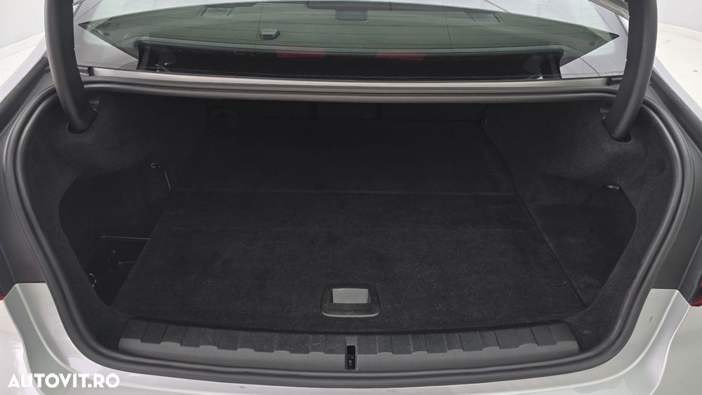 BMW Seria 3 - 25