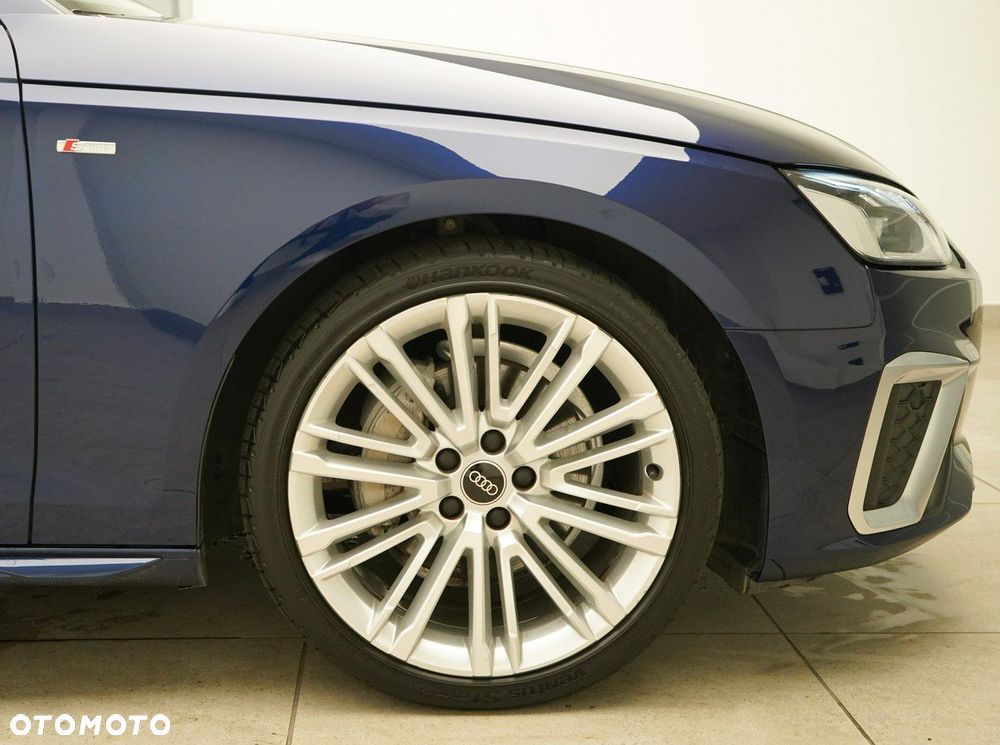 Audi A4 Limousine - 12