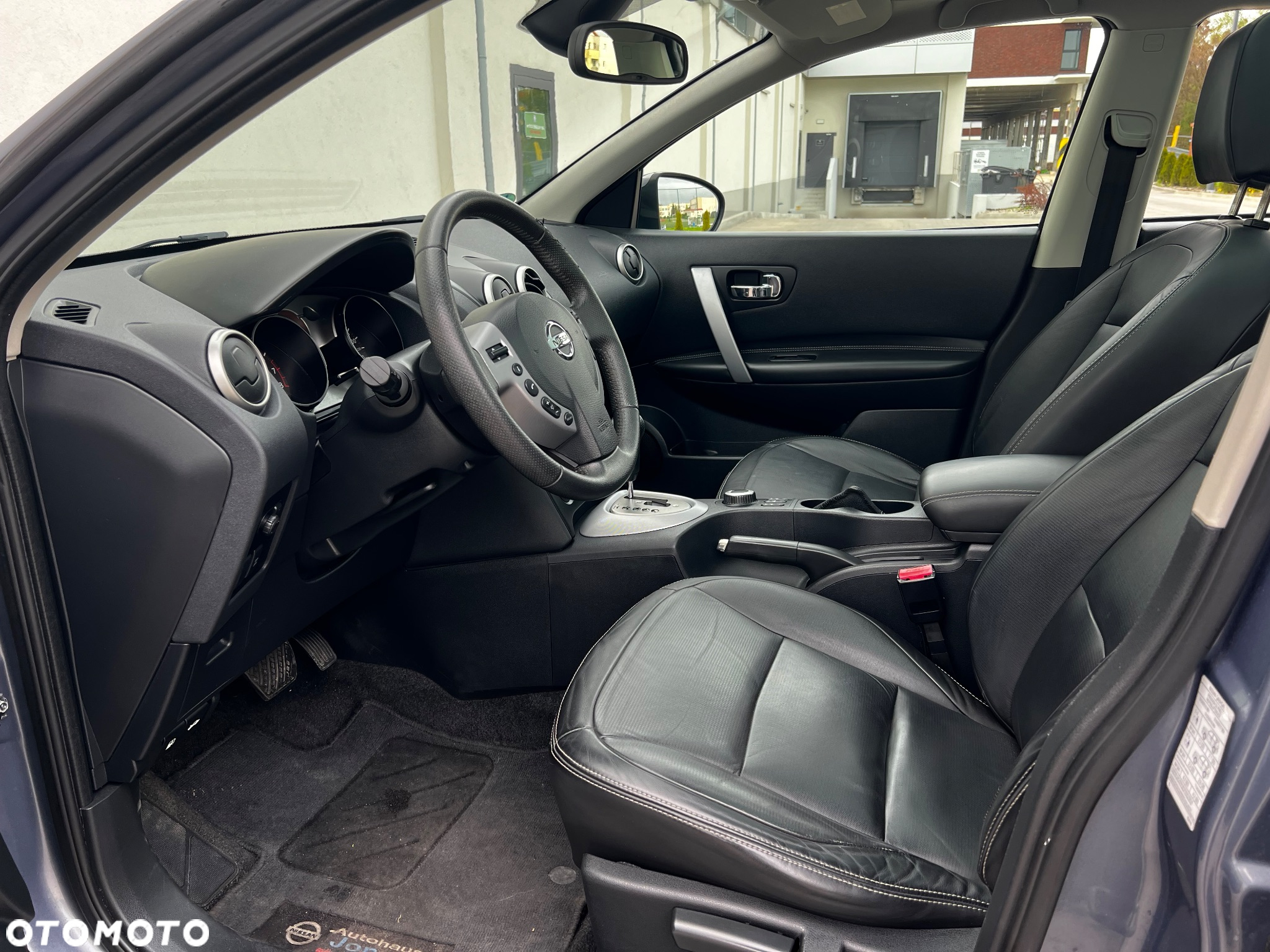 Nissan Qashqai 2.0 4 x 4 CVT lounge - 6