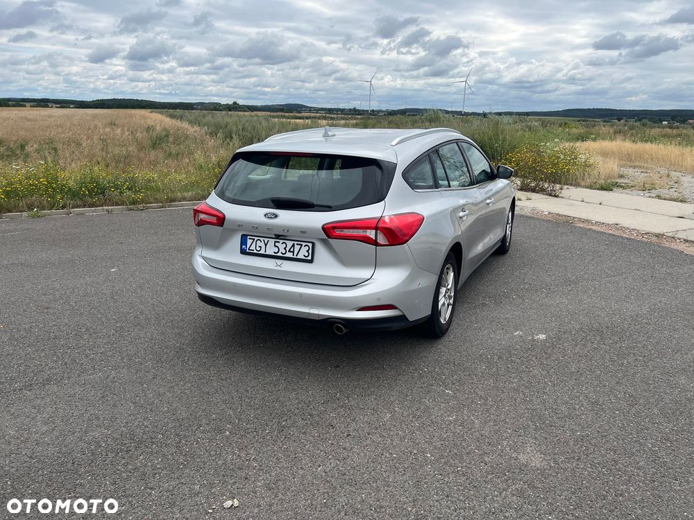 Ford Focus 1.5 EcoBlue Active Business - 4