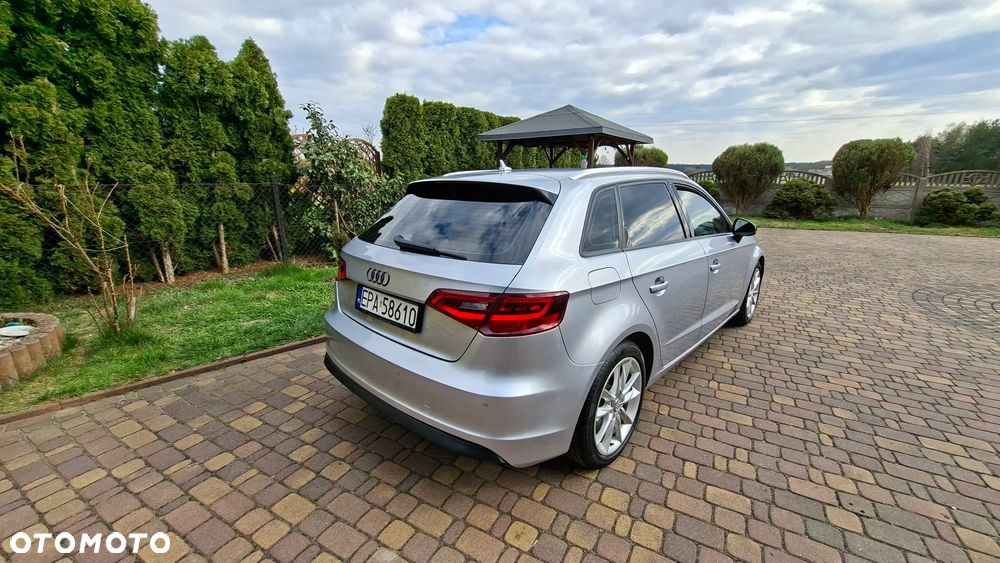 Audi A3 Sportback 2.0 TDI S tronic - 9