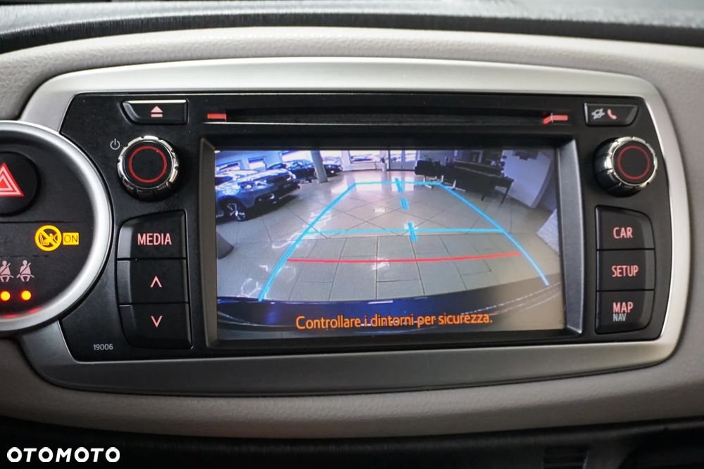 Toyota Yaris 1.0 VVT-i Life - 30