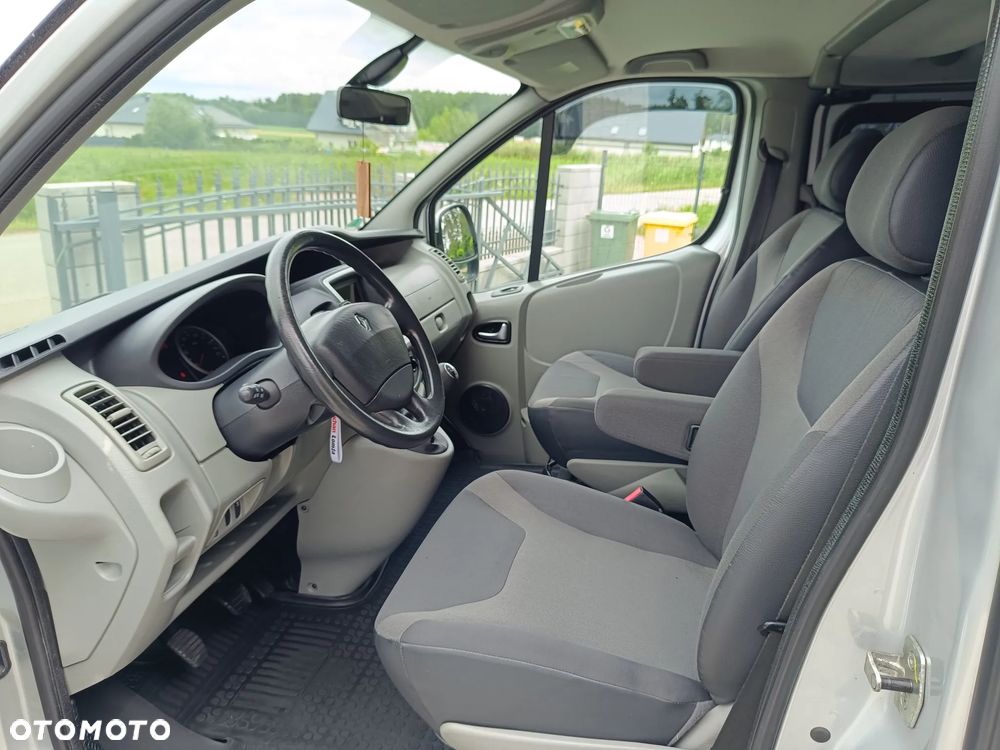 Renault Trafic L1H1 Passenger Lux - 11