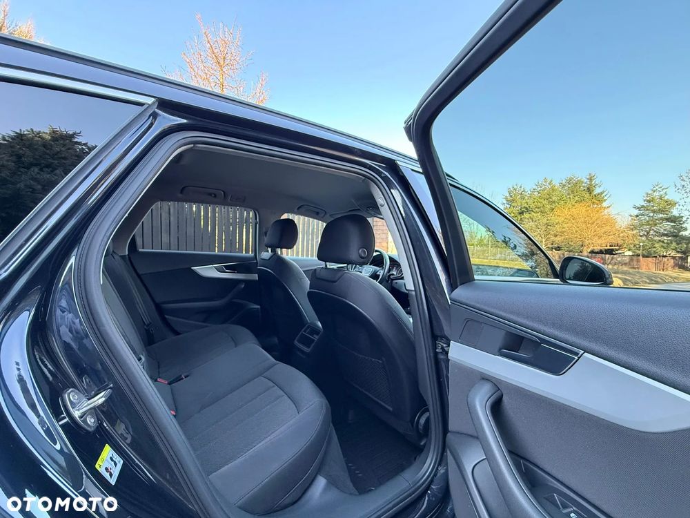 Audi A4 Avant 2.0 TDI S tronic quattro - 29