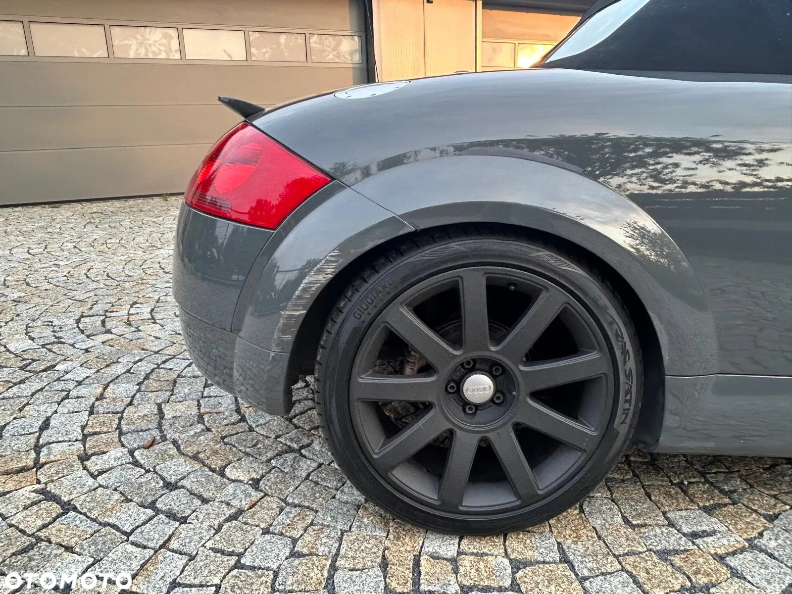 Audi TT Coupé Roadster 1.8 T - 11