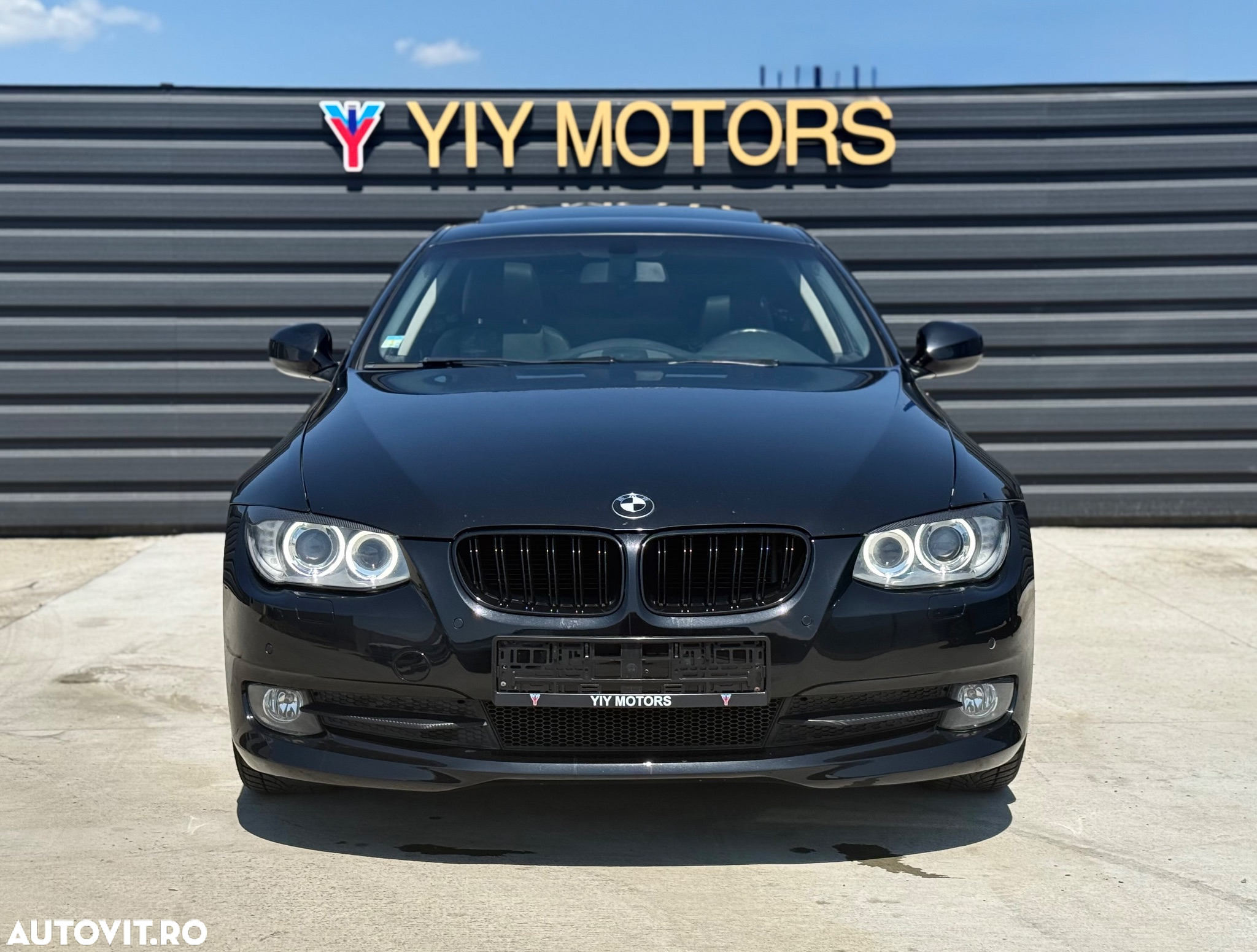 BMW Seria 3 320i Aut. - 2