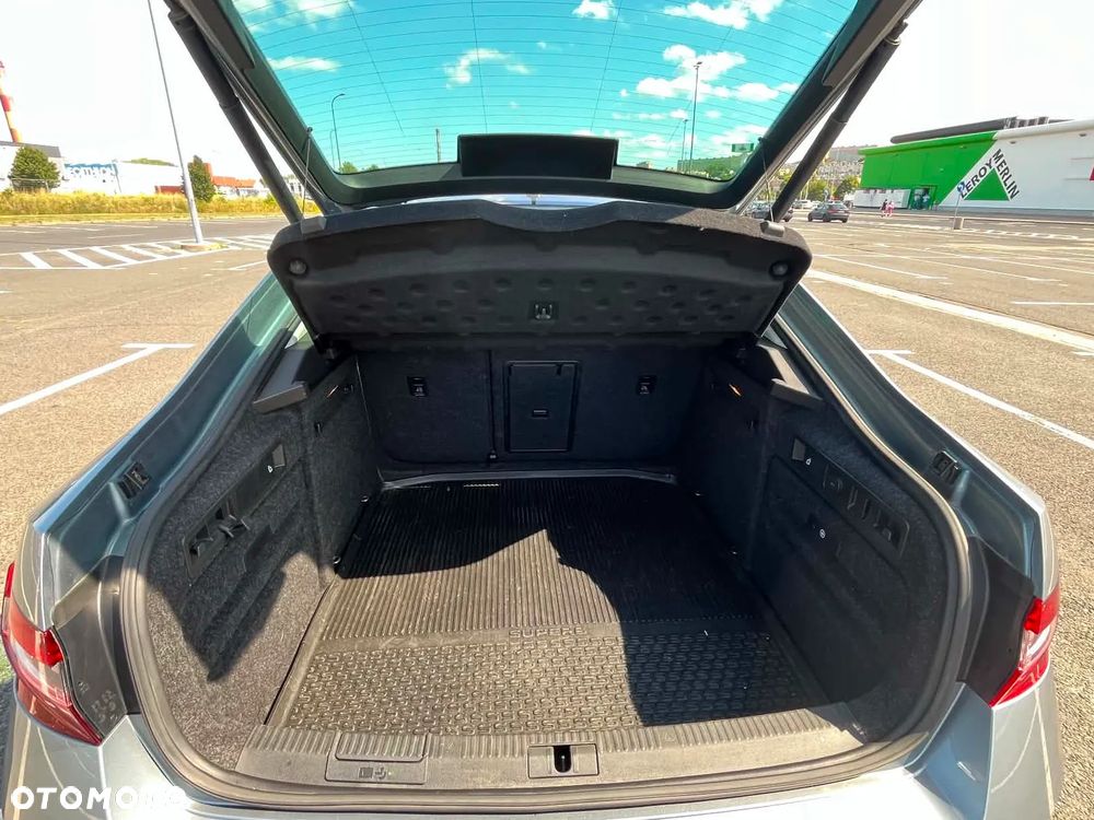 Skoda Superb 2.0 TSI Style DSG - 26