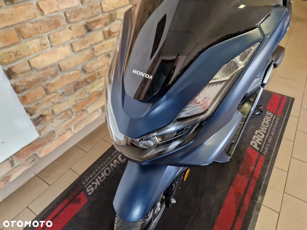 Honda PCX - 33