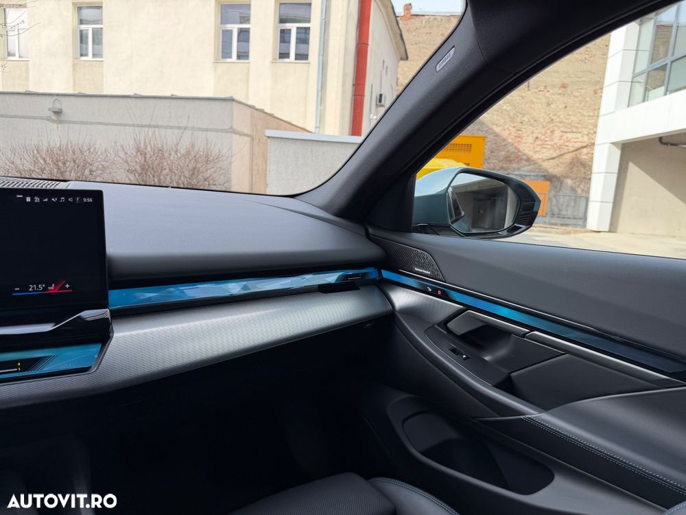 BMW i5 eDrive40 - 14