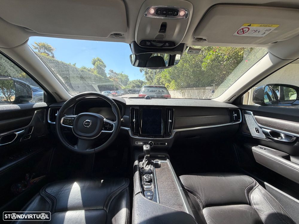 Volvo V90 Cross Country - 10