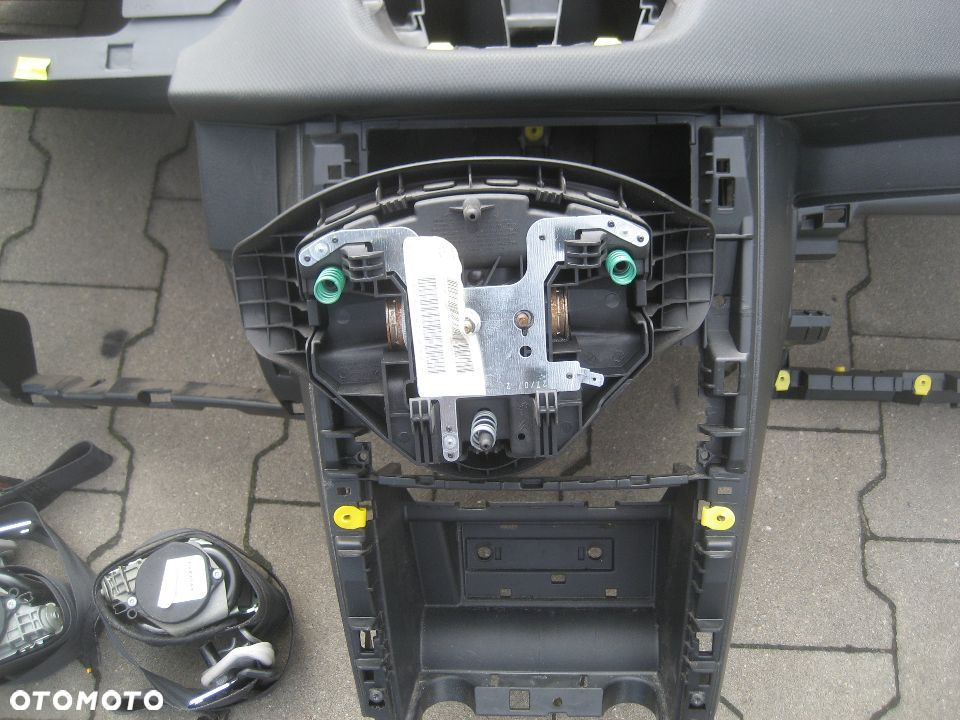 peugeot 207 deska rozdzielcza konsola poduszki pasy wersja 3dz. deska miękka - 3
