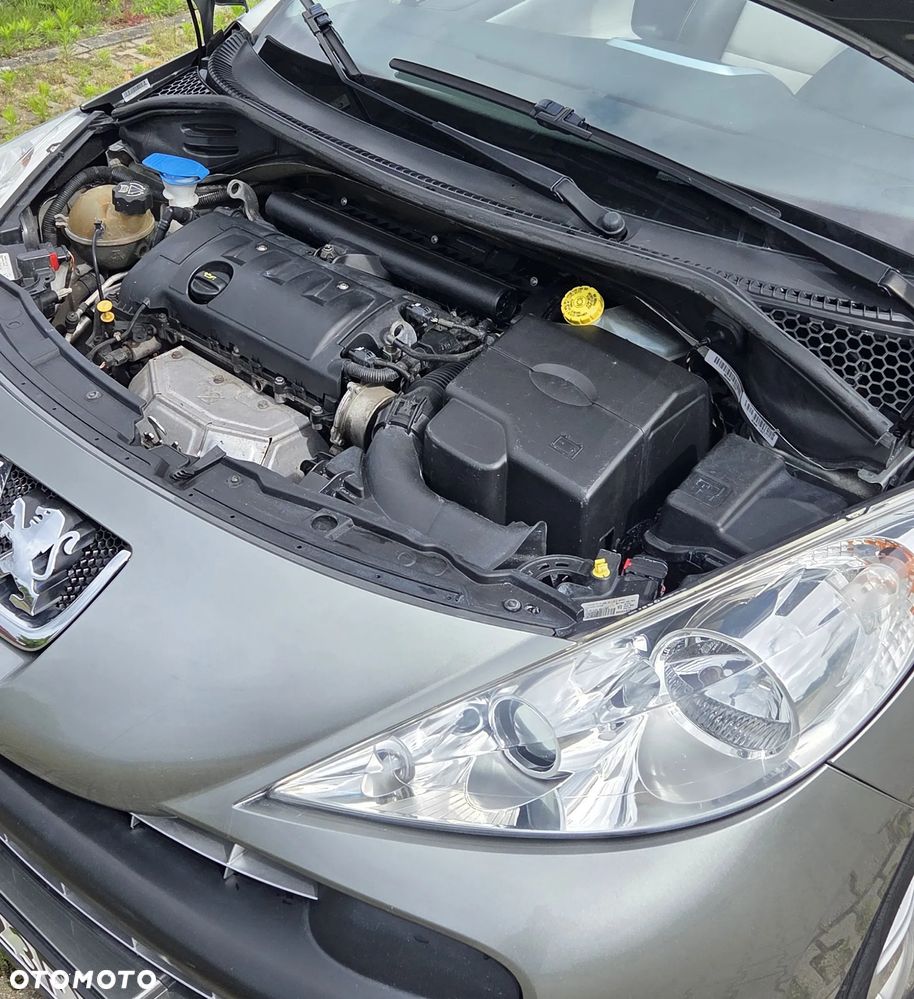 Peugeot 207 CC - 29