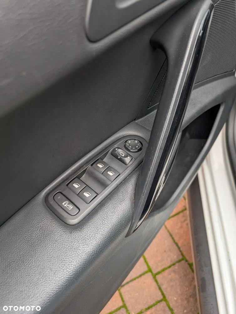 Peugeot 508 RXH 2.0 HDi HYbrid4 - 7