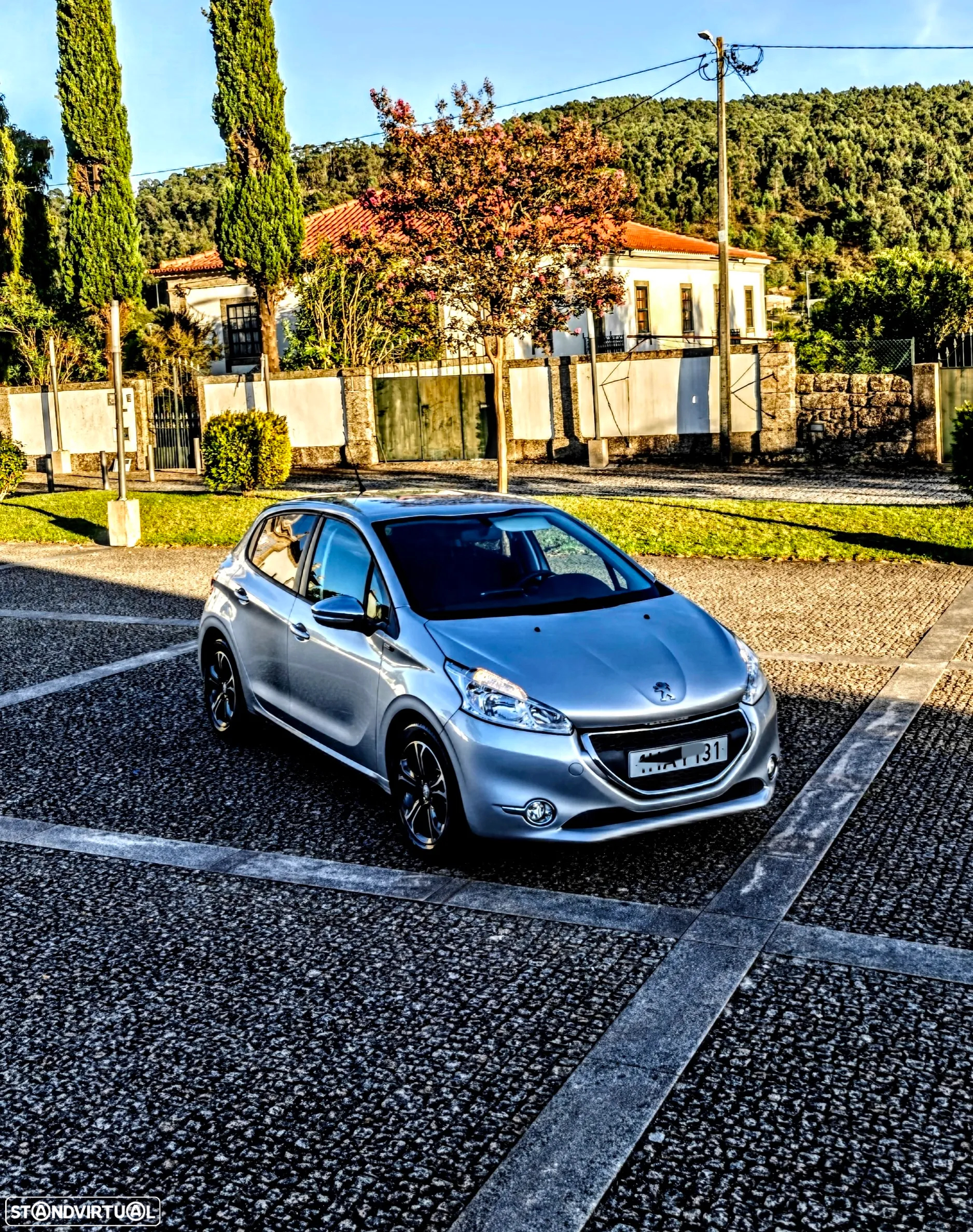 Peugeot 208 1.2 PureTech Style - 23