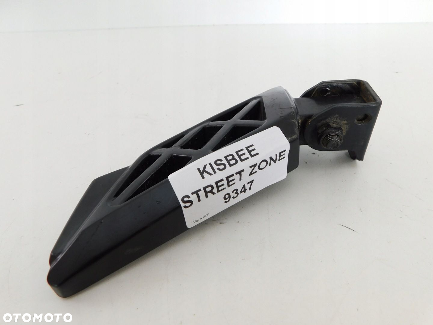 PEUGEOT KISBEE STREETZONE 50 2T PODNÓŻEK TYŁ PRAWY - 2