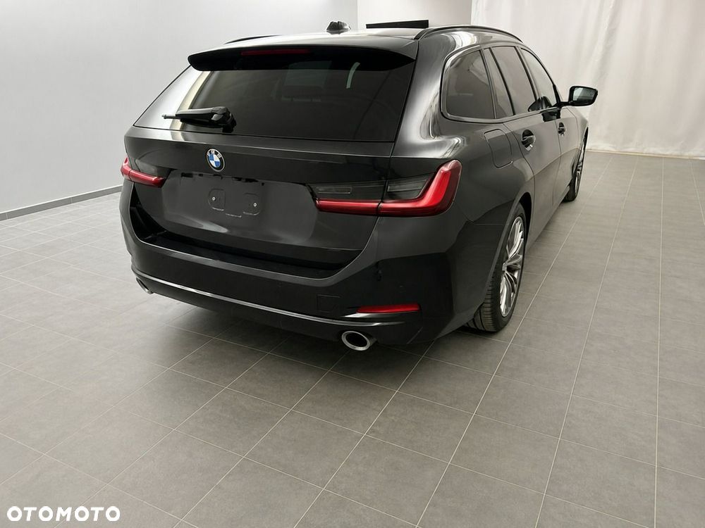BMW Seria 3 320d xDrive MHEV Sport Line - 5