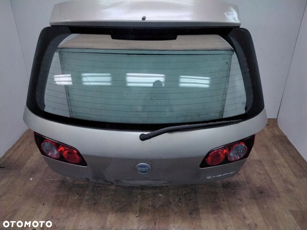 FIAT CROMA TYLNA KLAPA - 1