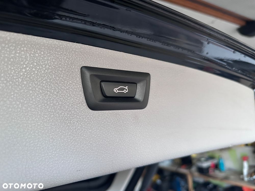 BMW Seria 3 320d Efficient Dynamics Edition Sport Line - 21