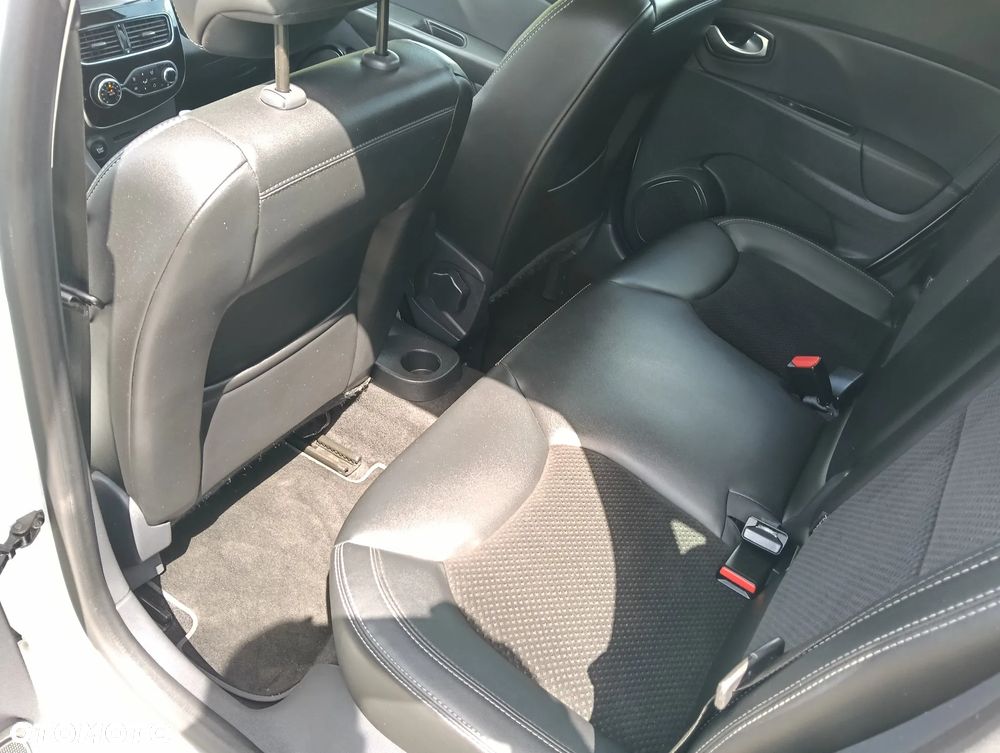 Renault Clio - 12