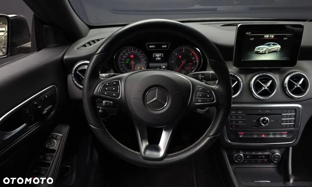 Mercedes-Benz CLA 220 (CDI) d 7G-DCT - 13