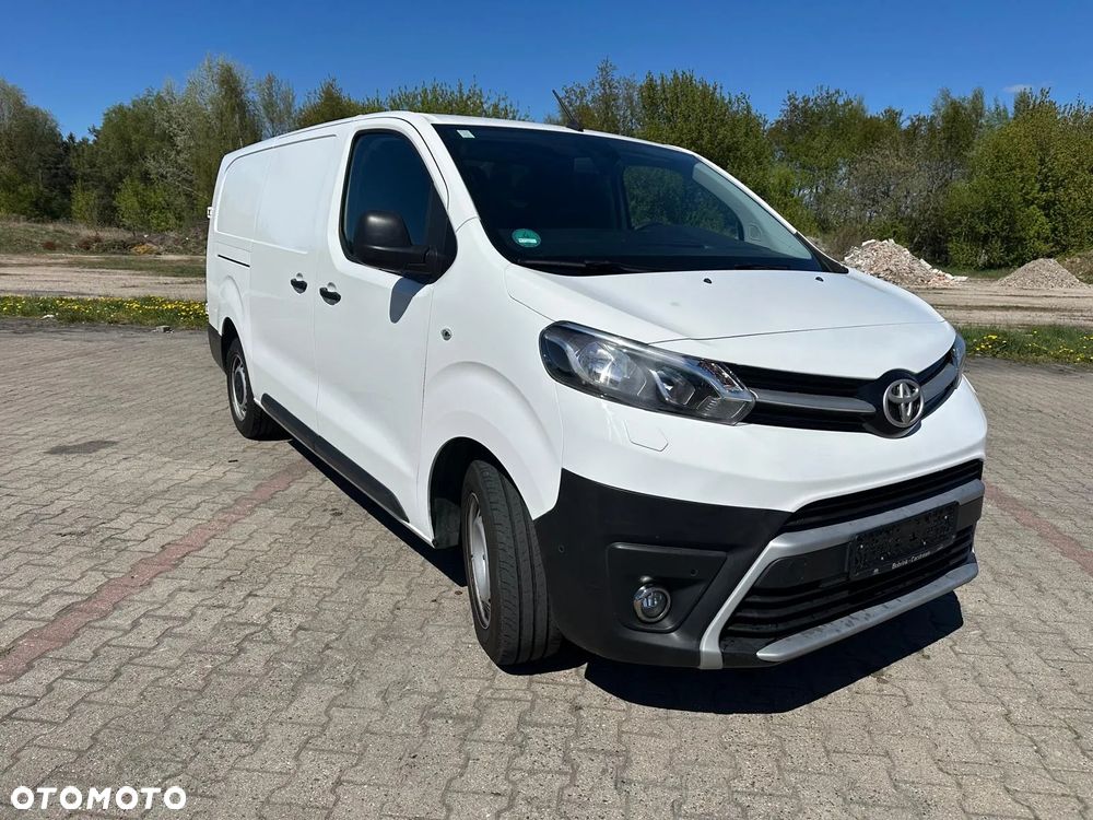 Toyota proace - 3