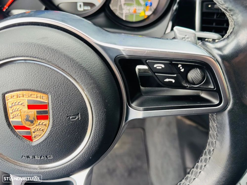 Porsche Macan S - 31