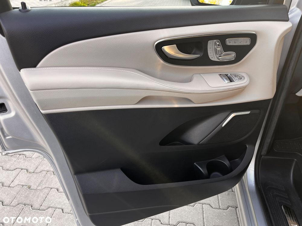 Mercedes-Benz Klasa V 300 d 4-Matic Avantgarde 9G-Tronic (ekstra dł) - 25