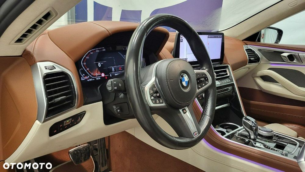 BMW Seria 8 840d xDrive mHEV - 13