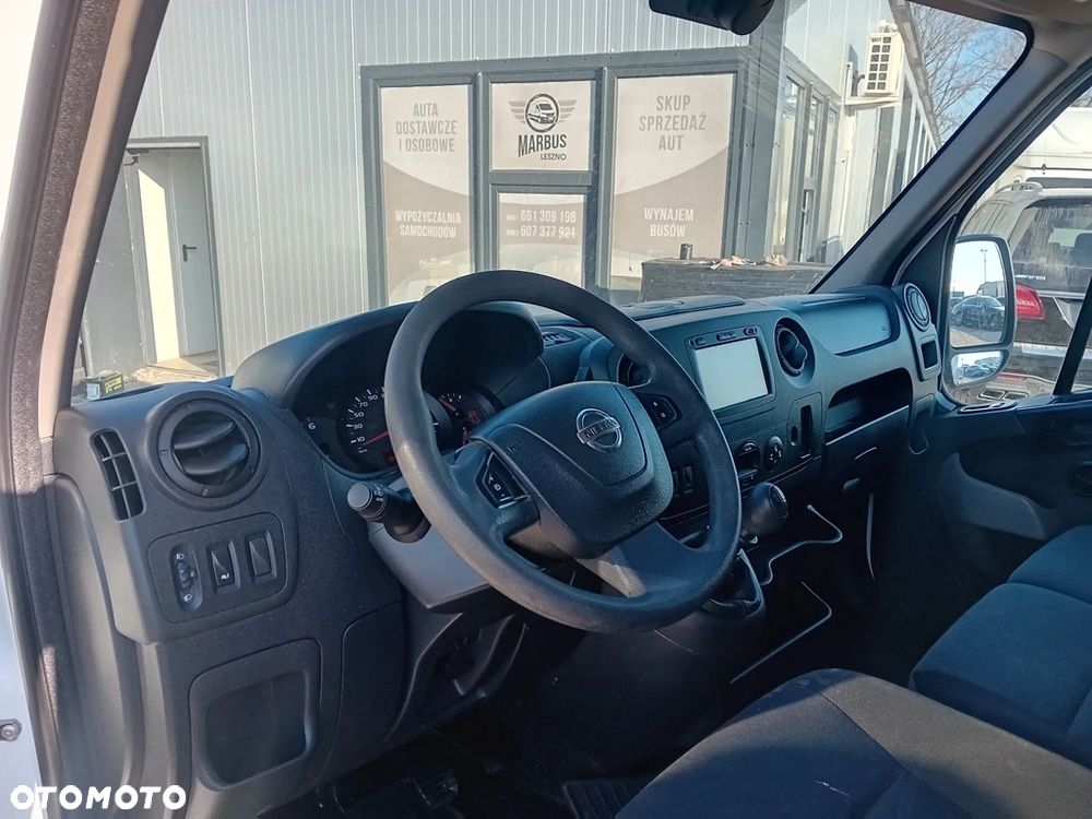 Nissan NV 400 - 16