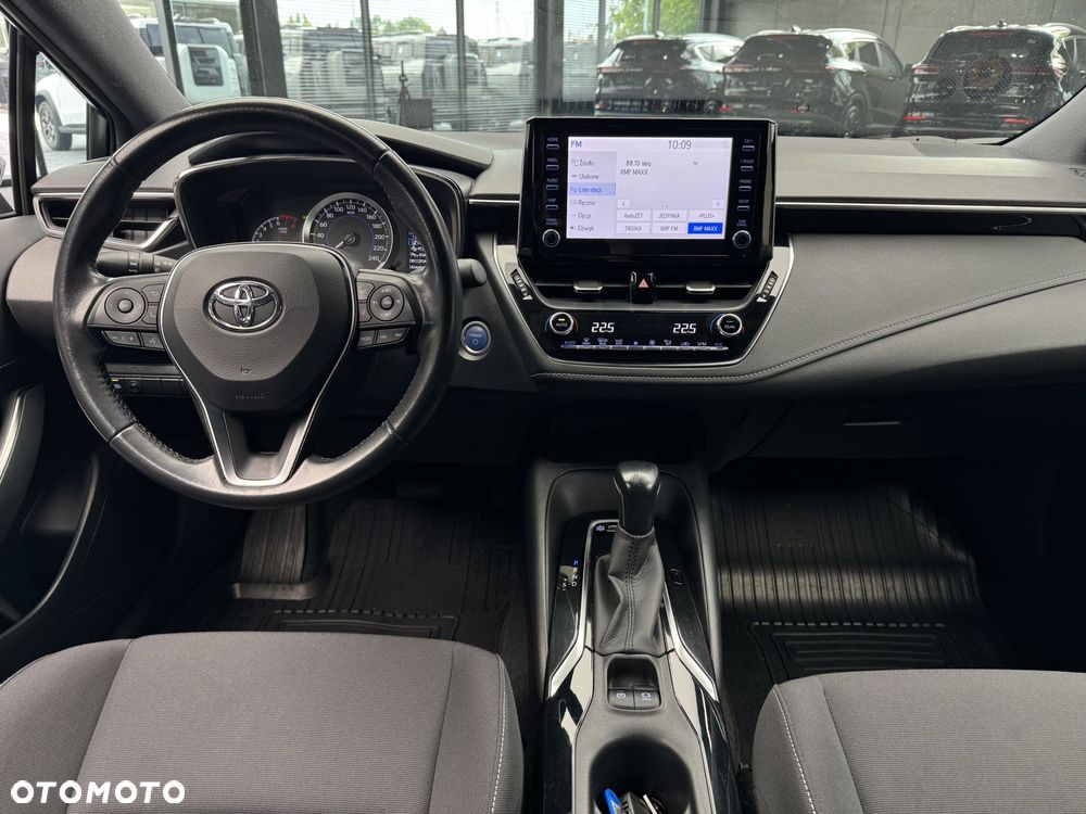 Toyota Corolla - 16