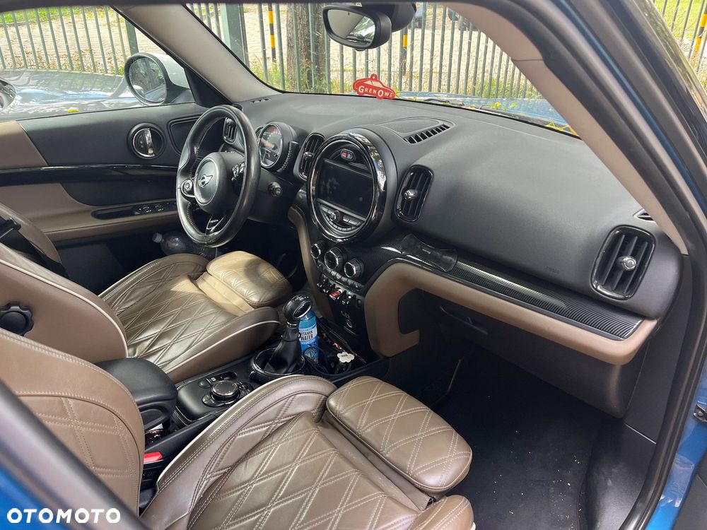MINI Countryman Cooper D ALL4 - 11