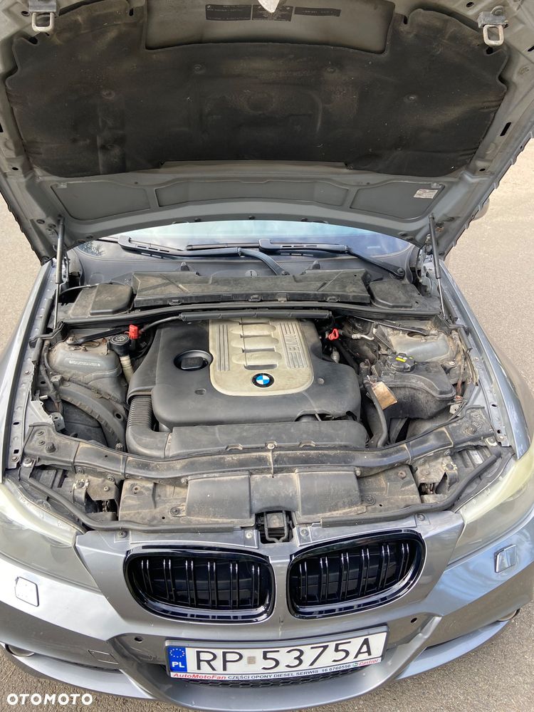 BMW Seria 3 325d DPF Touring - 22