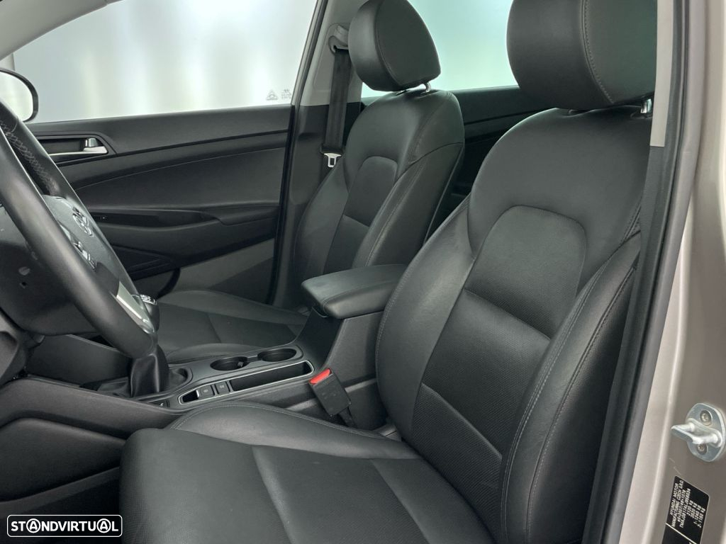 Hyundai Tucson 1.6 CRDi Premium +P.Pe+P.Style Plus - 19