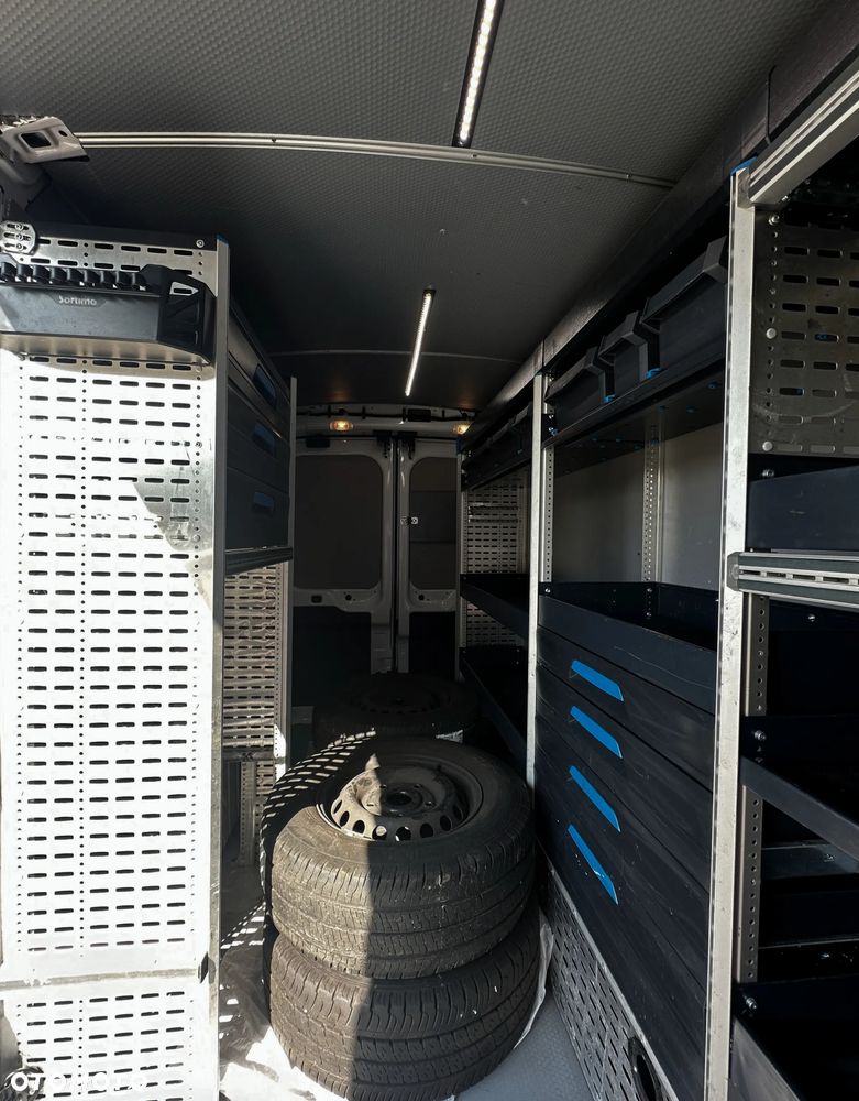 Ford Transit - 39