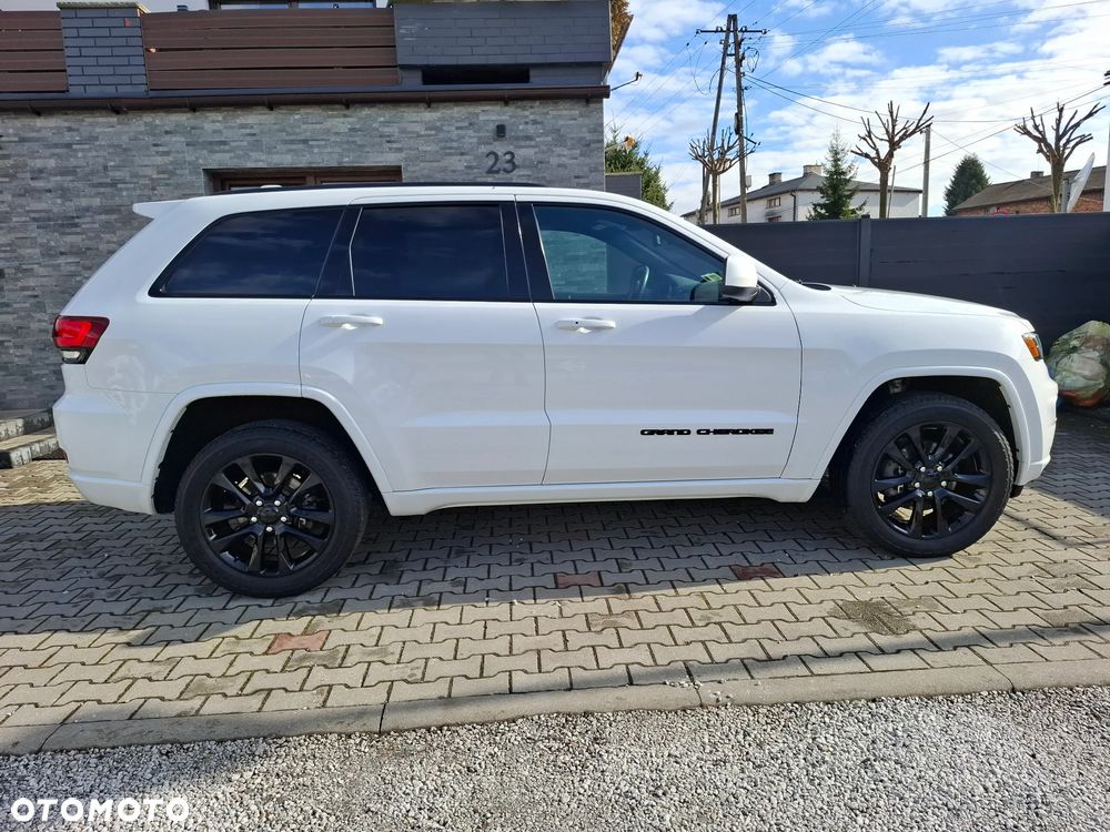 Jeep Grand Cherokee - 9
