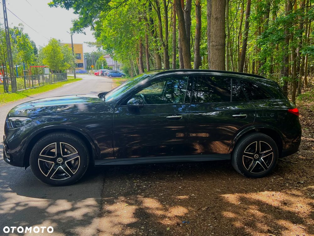 Mercedes-Benz GLC 300 e 4-Matic AMG Line - 7