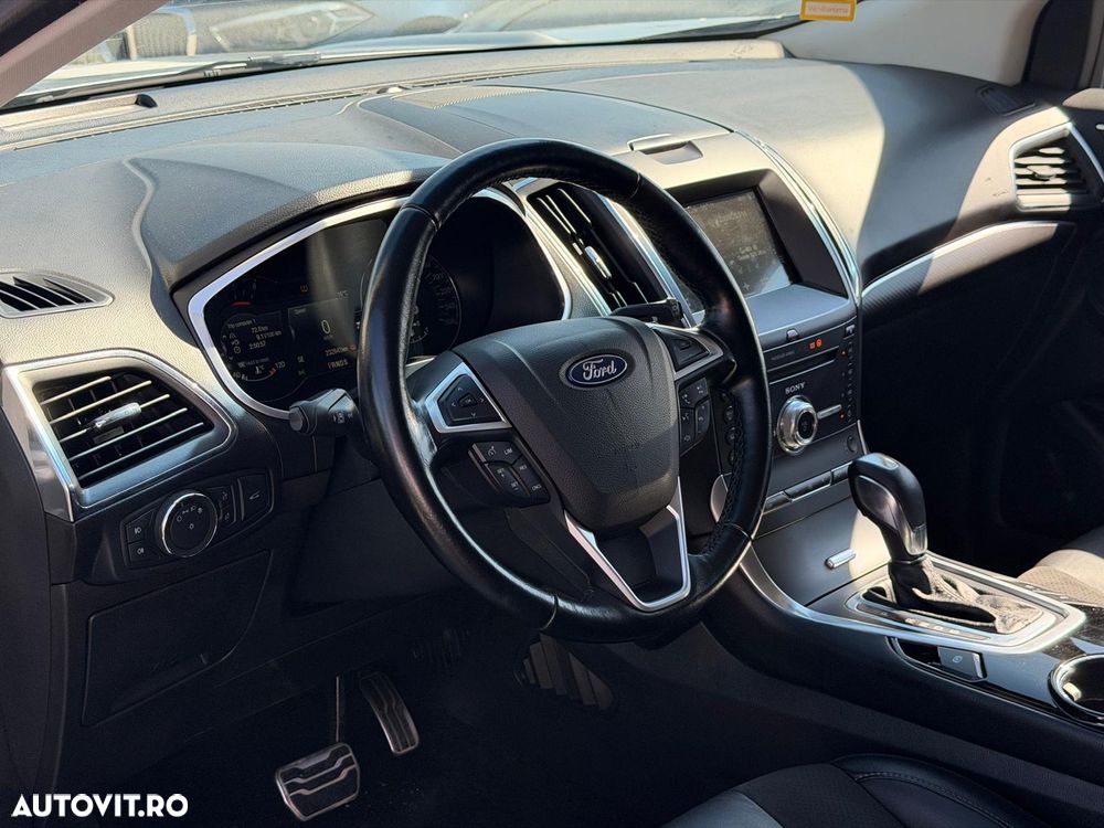 Ford Edge 2.0 TDCi Powershift Titanium - 26