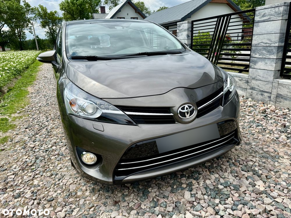 Toyota Verso 1.8 Prestige MS EU6 - 3