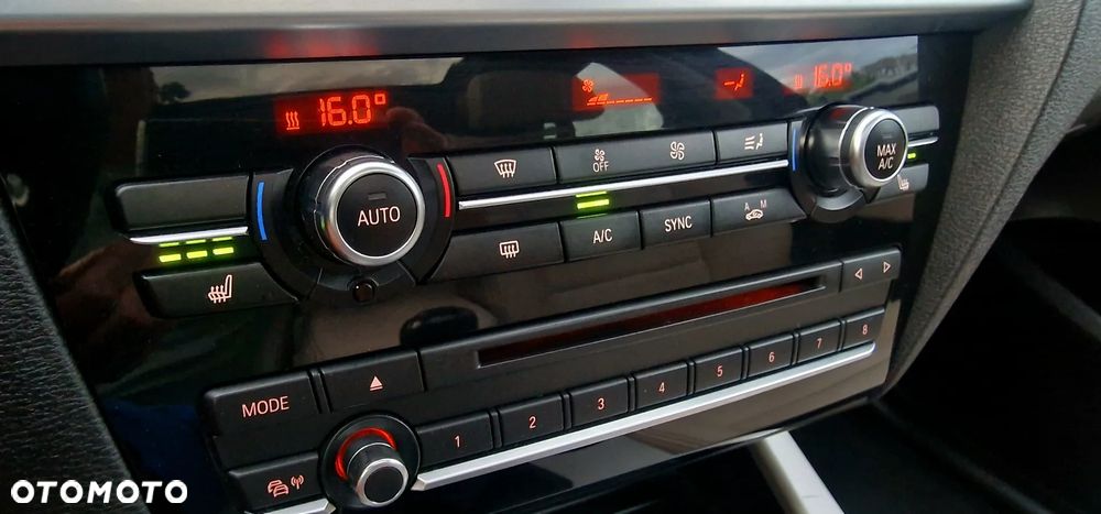 BMW X3 sDrive18d xLine - 31
