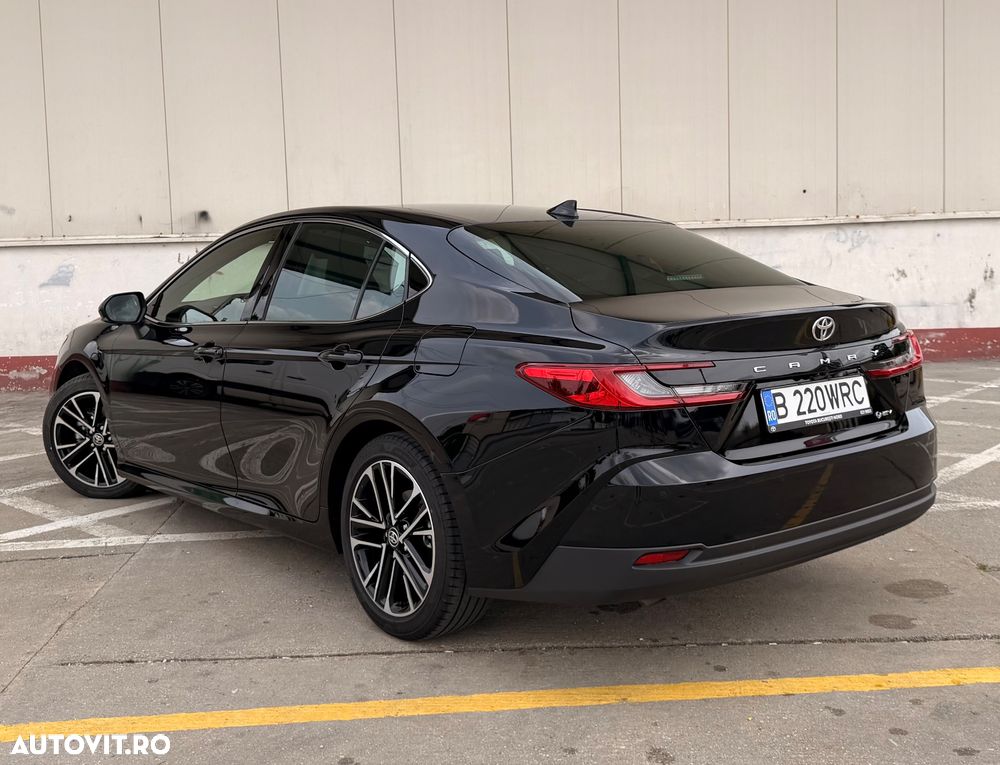 Toyota Camry 2.5 Exclusive - 4