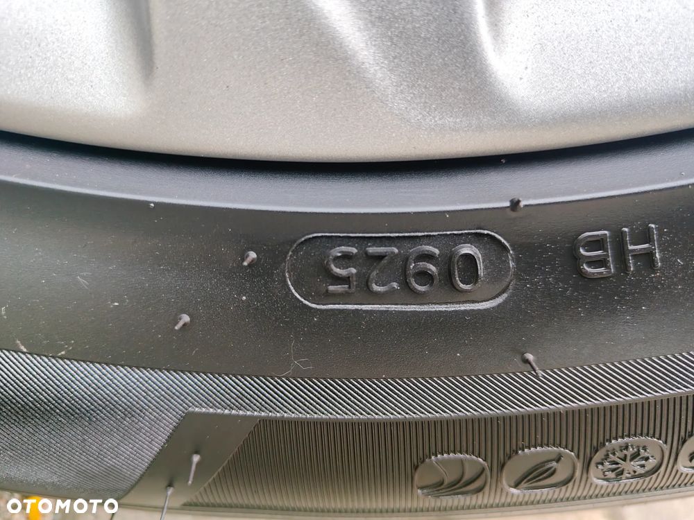 Ford Kuga - 19
