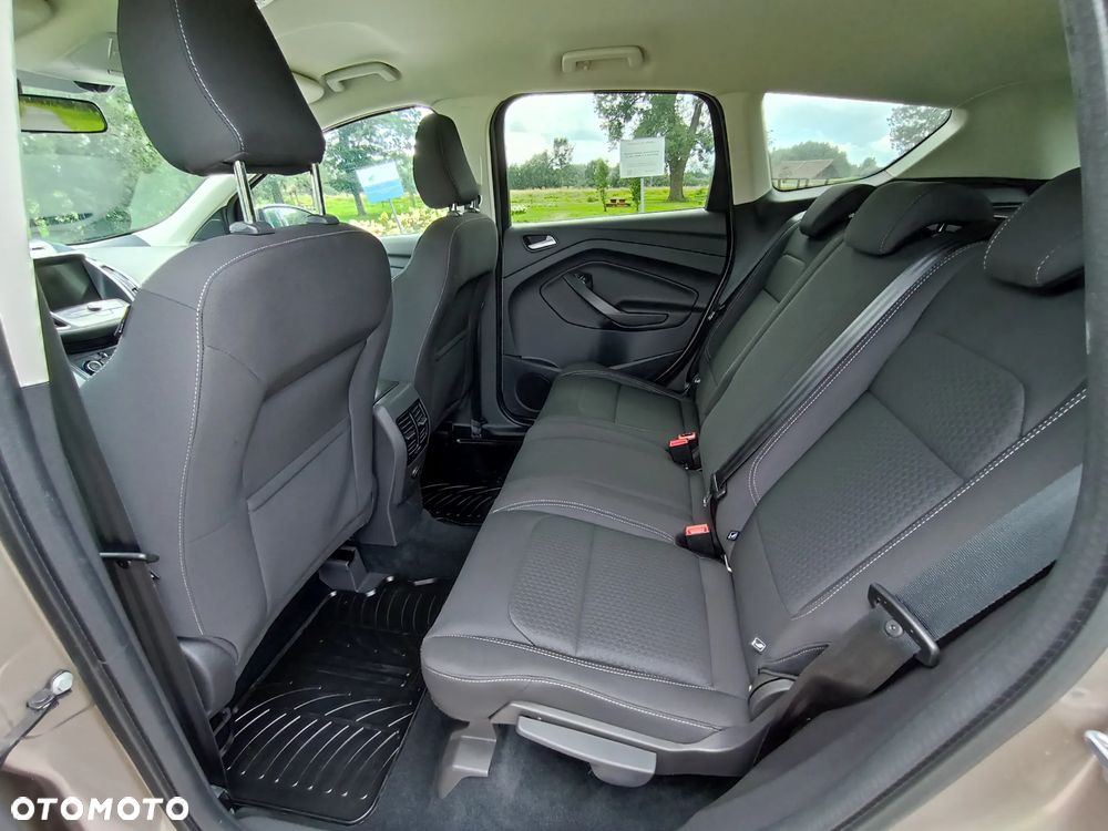 Ford Kuga - 21