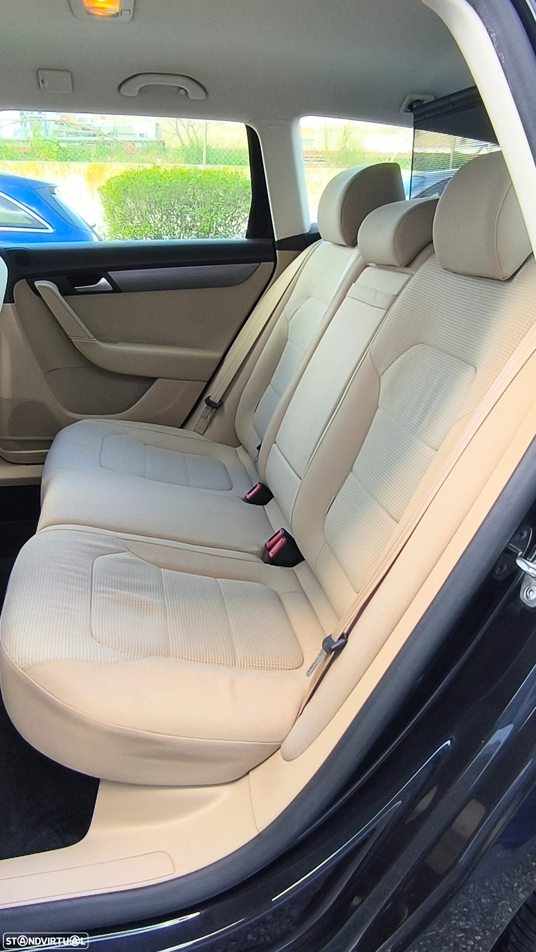 VW Passat Variant 2.0 TDi Edition Con.BM - 9