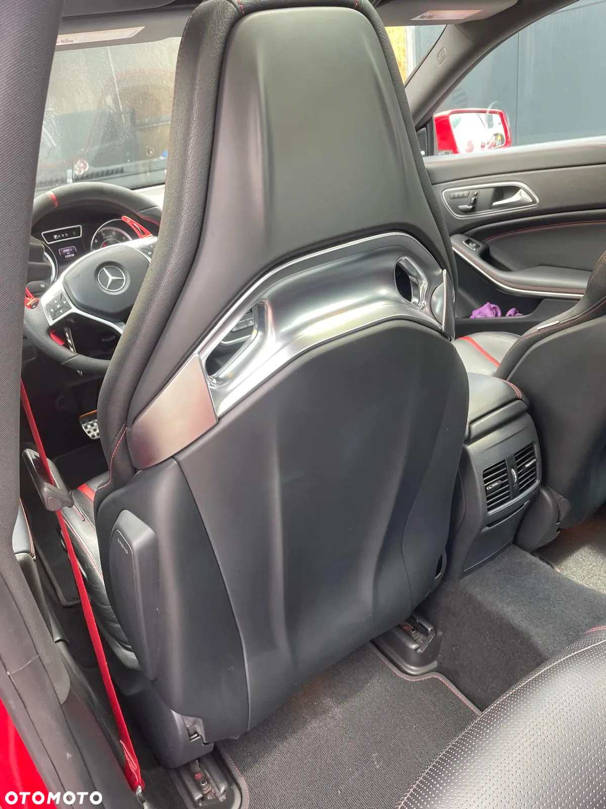 Mercedes-Benz CLA AMG 45 4Matic 7G-DCT - 38