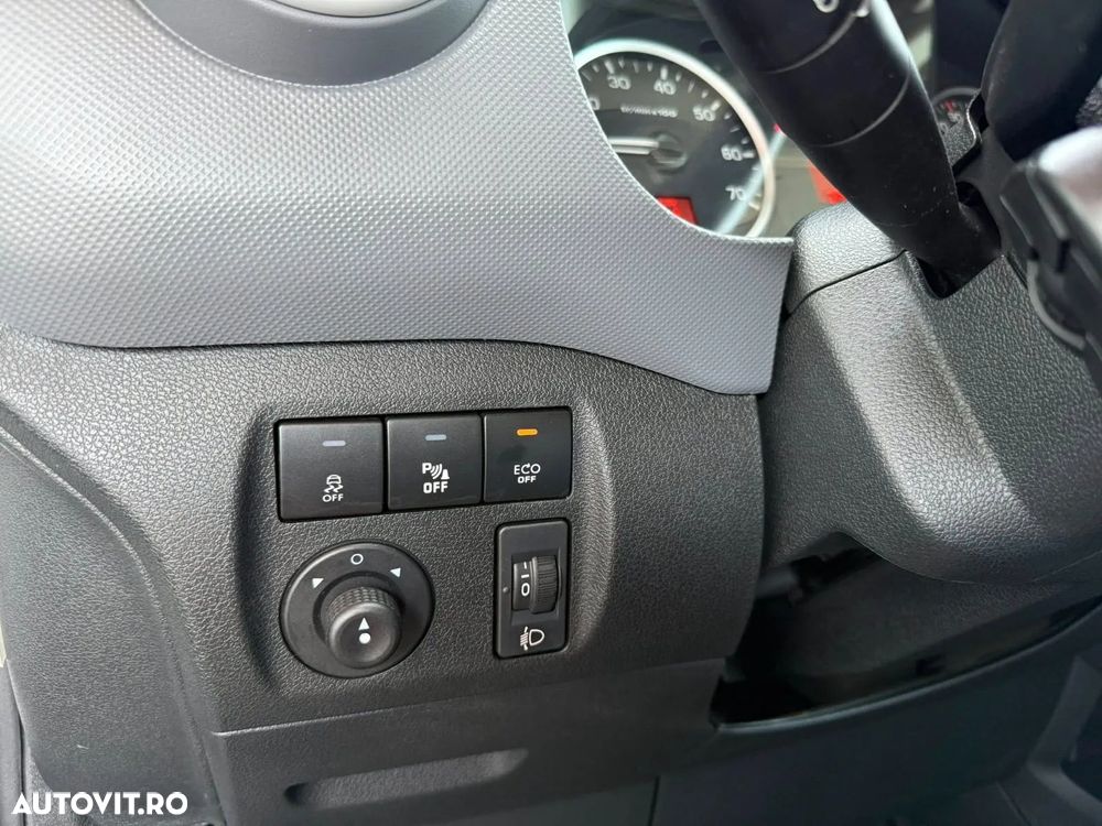 Peugeot Partner - 13