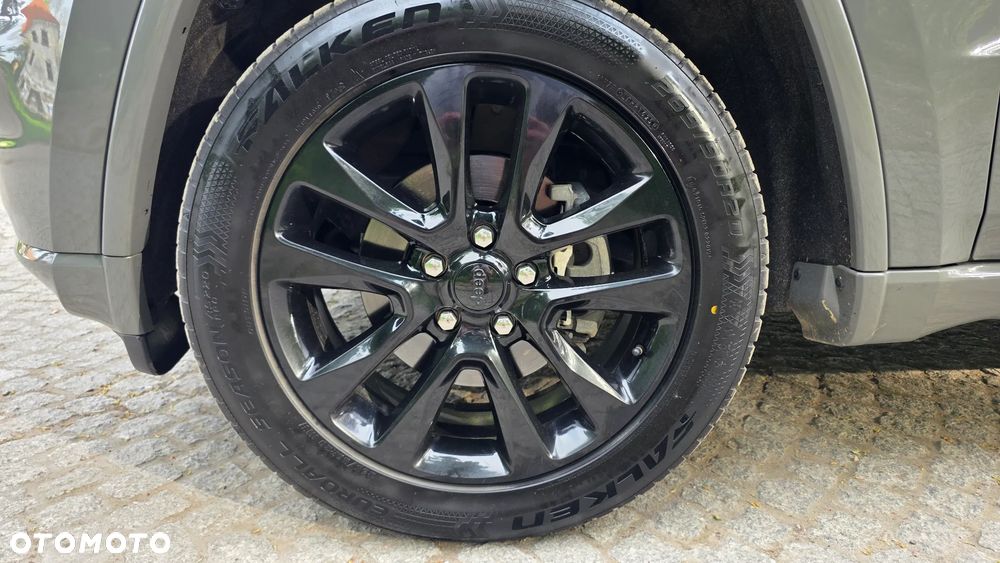 Jeep Grand Cherokee - 20