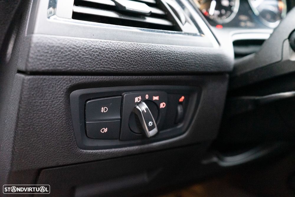 BMW 116 d Pack M Auto - 28